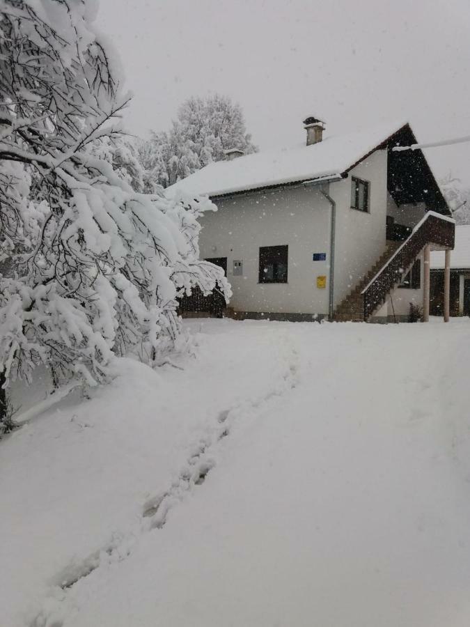 Apartment Manda Rakovica Exterior foto